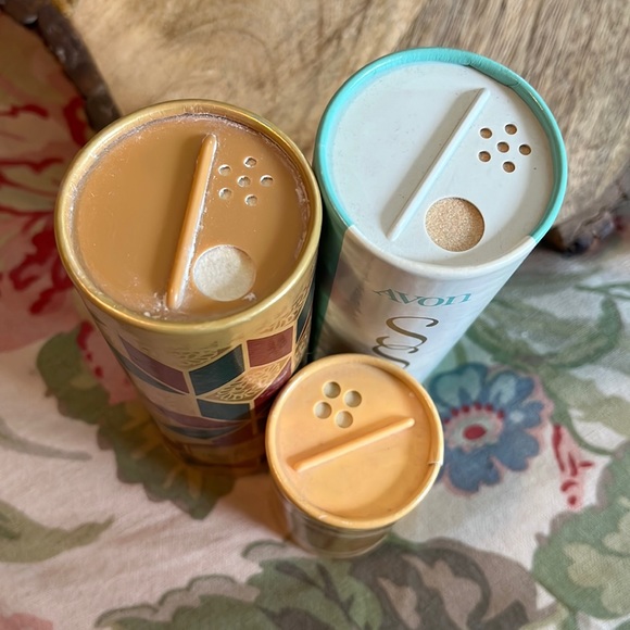 Vintage AVON 3 Set Talc Powder Skin So Soft Original Talc & ODYSSEY & TIMELESS - Picture 4 of 9